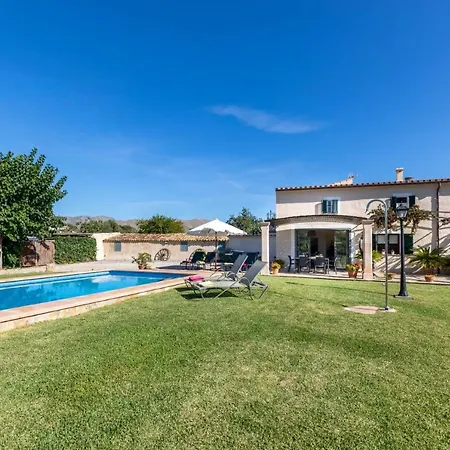 Sleeps 6 With Pool Air Con And Wifi Pollença