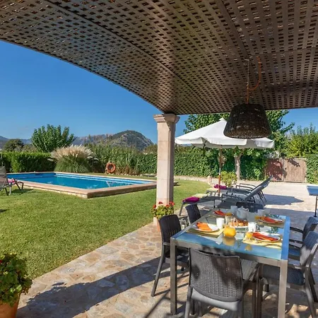 Sleeps 6 With Pool Air Con And Wifi Pollença