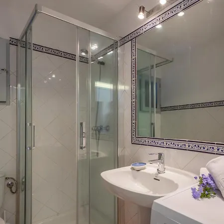 Sleeps 6 With Pool Air Con And Wifi * Pollença