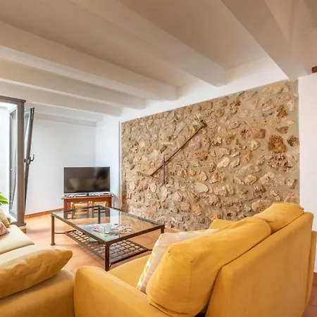 Villa Sleeps 6 With Pool Air Con And Wifi *