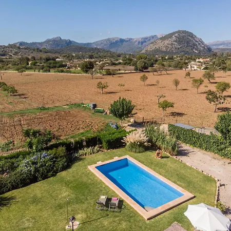 Villa Sleeps 6 With Pool Air Con And Wifi *