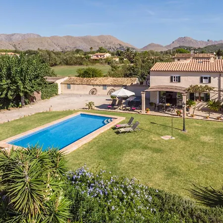 Villa Sleeps 6 With Pool Air Con And Wifi