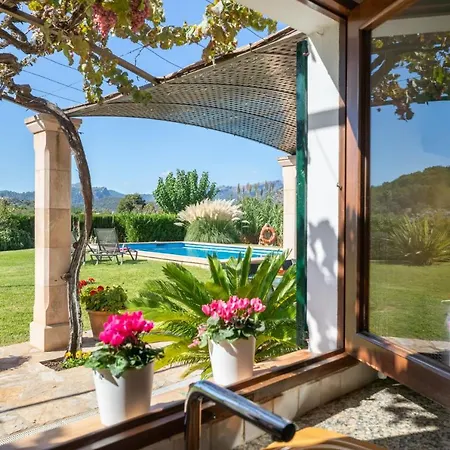 Sleeps 6 With Pool Air Con And Wifi Pollença