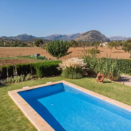 Sleeps 6 With Pool Air Con And Wifi Pollença